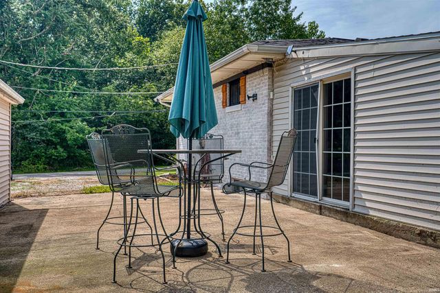 7701 Bartels Road, Evansville, IN 47710