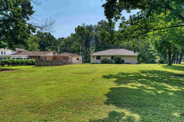 7701 Bartels Road, Evansville, IN 47710