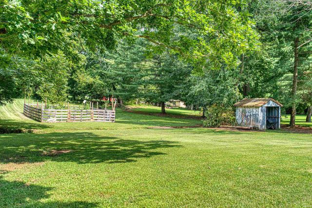 7701 Bartels Road, Evansville, IN 47710
