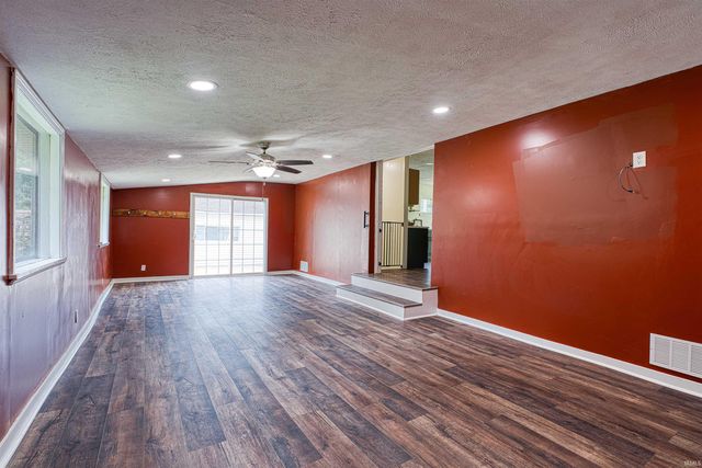 7701 Bartels Road, Evansville, IN 47710