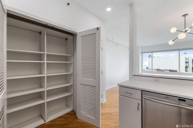 220 Lombard Street 618, San Francisco, CA 94111