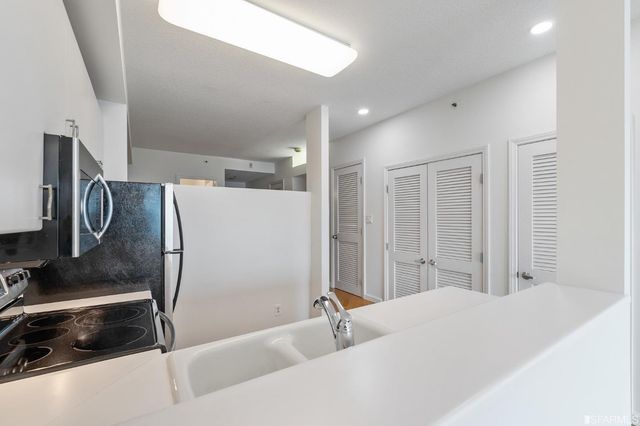 220 Lombard Street 618, San Francisco, CA 94111