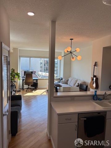 220 Lombard Street 618, San Francisco, CA 94111