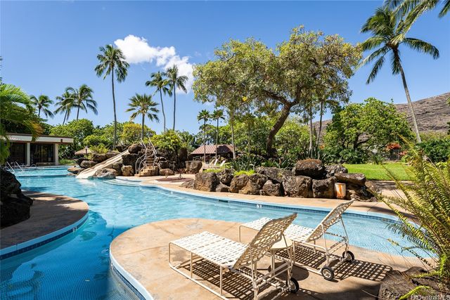 531 Hahaione Street 2-4A, Honolulu, HI 96825