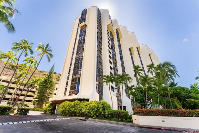 531 Hahaione Street 2-4A, Honolulu, HI 96825
