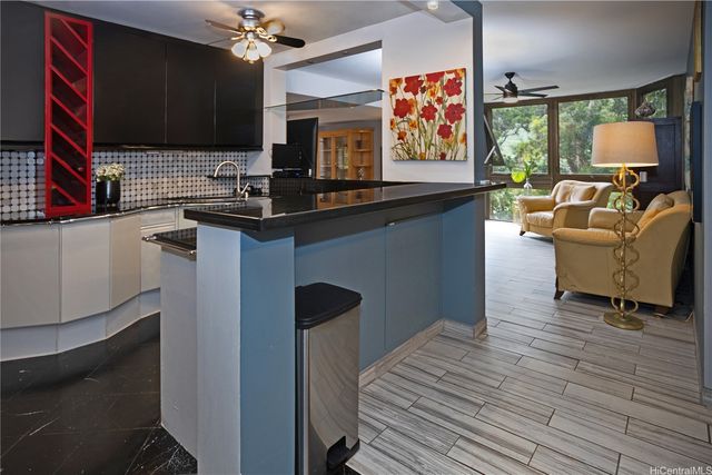 531 Hahaione Street 2-4A, Honolulu, HI 96825