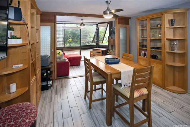 531 Hahaione Street 2-4A, Honolulu, HI 96825