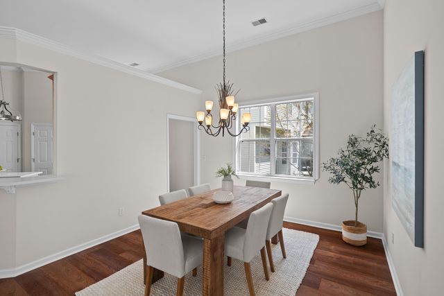 1892 Palmetto Isle Drive, Mount Pleasant, SC 29466