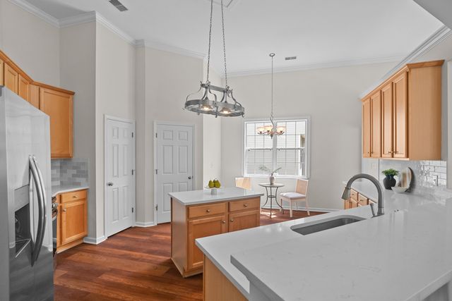 1892 Palmetto Isle Drive, Mount Pleasant, SC 29466