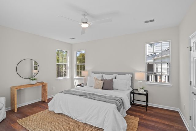 1892 Palmetto Isle Drive, Mount Pleasant, SC 29466