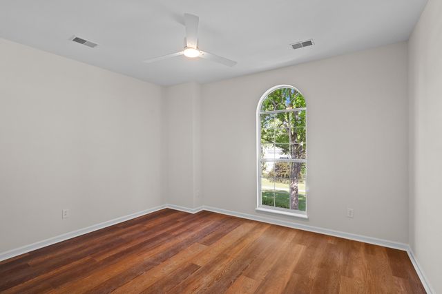 1892 Palmetto Isle Drive, Mount Pleasant, SC 29466