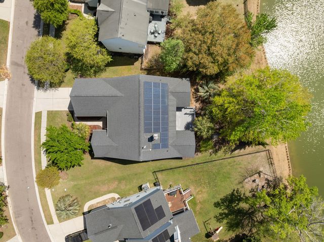 1892 Palmetto Isle Drive, Mount Pleasant, SC 29466