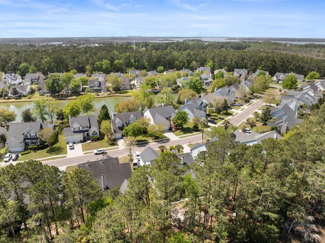 1892 Palmetto Isle Drive, Mount Pleasant, SC 29466