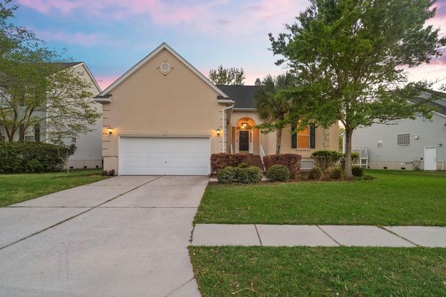 1892 Palmetto Isle Drive, Mount Pleasant, SC 29466