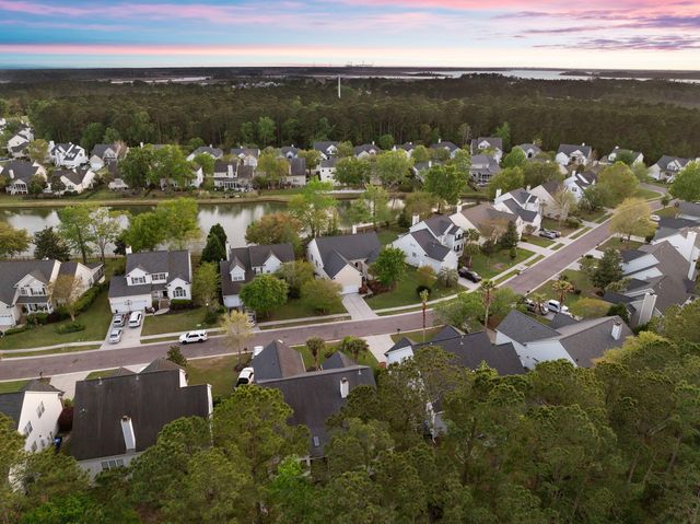 1892 Palmetto Isle Drive, Mount Pleasant, SC 29466