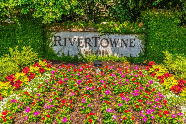 1892 Palmetto Isle Drive, Mount Pleasant, SC 29466