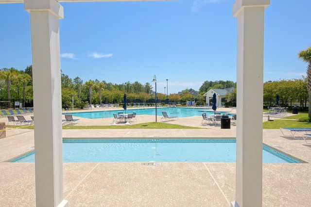 1892 Palmetto Isle Drive, Mount Pleasant, SC 29466