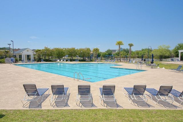 1892 Palmetto Isle Drive, Mount Pleasant, SC 29466