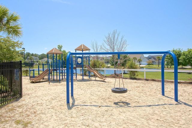 1892 Palmetto Isle Drive, Mount Pleasant, SC 29466