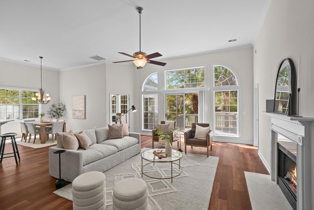 1892 Palmetto Isle Drive, Mount Pleasant, SC 29466