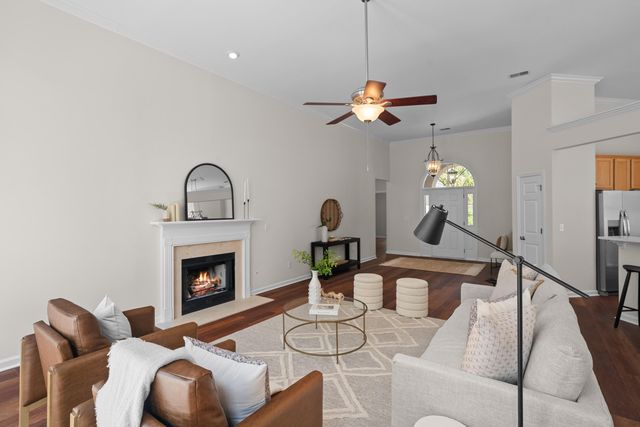 1892 Palmetto Isle Drive, Mount Pleasant, SC 29466