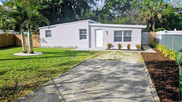 1628 NW 11th St, Fort Lauderdale, FL 33311