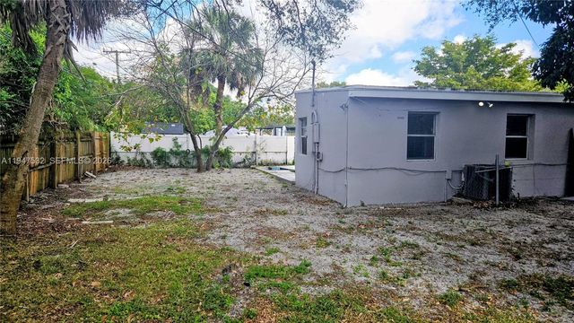 1628 NW 11th St, Fort Lauderdale, FL 33311