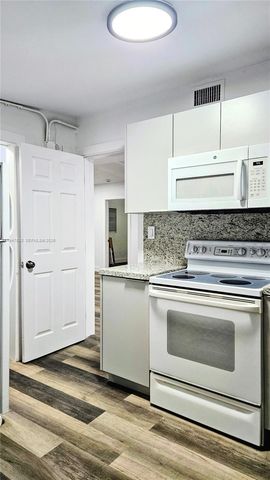 1628 NW 11th St, Fort Lauderdale, FL 33311