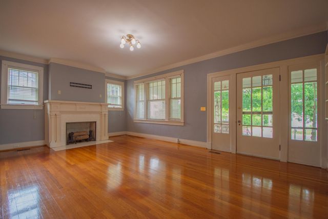 311 S 3rd St, Pulaski, TN 38478