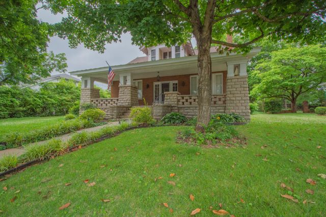 311 S 3rd St, Pulaski, TN 38478