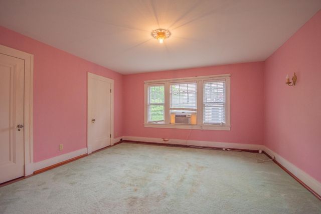311 S 3rd St, Pulaski, TN 38478