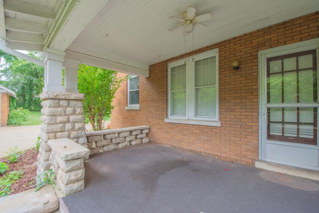 311 S 3rd St, Pulaski, TN 38478