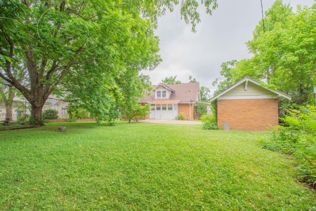311 S 3rd St, Pulaski, TN 38478