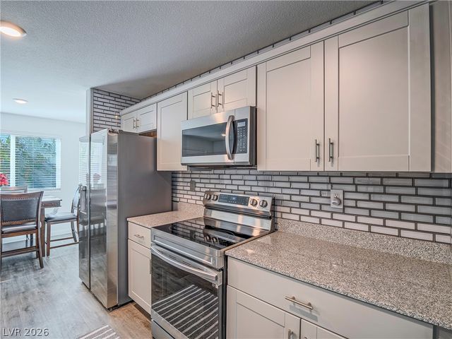 12286 Glass Desert Road 2, Las Vegas, NV 89183