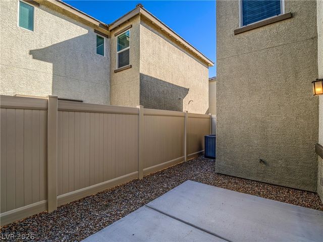 12286 Glass Desert Road 2, Las Vegas, NV 89183