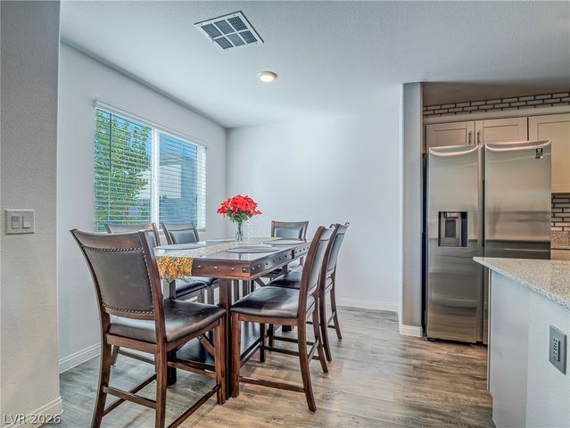 12286 Glass Desert Road 2, Las Vegas, NV 89183