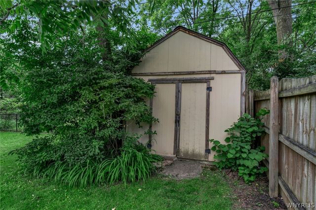 4254 Connection Drive, Clarence, NY 14221