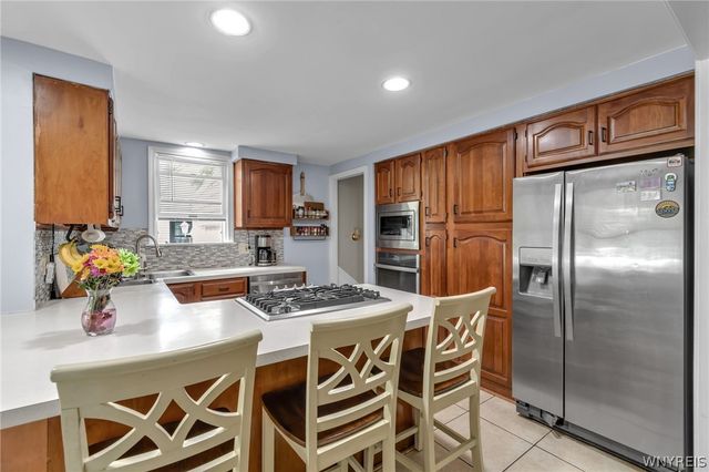 4254 Connection Drive, Clarence, NY 14221