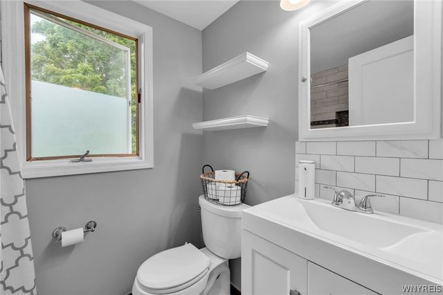 4254 Connection Drive, Clarence, NY 14221