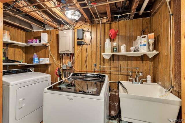 4254 Connection Drive, Clarence, NY 14221