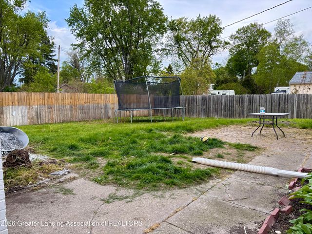 2622 Lafayette Avenue, Lansing, MI 48906