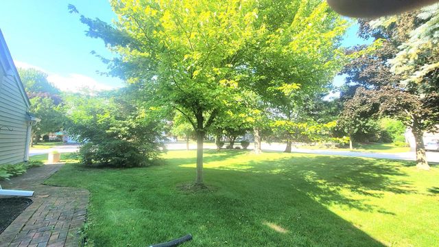 7711 W Terrace DRIVE, Franklin, WI 53132