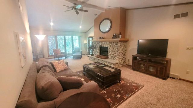 7711 W Terrace DRIVE, Franklin, WI 53132