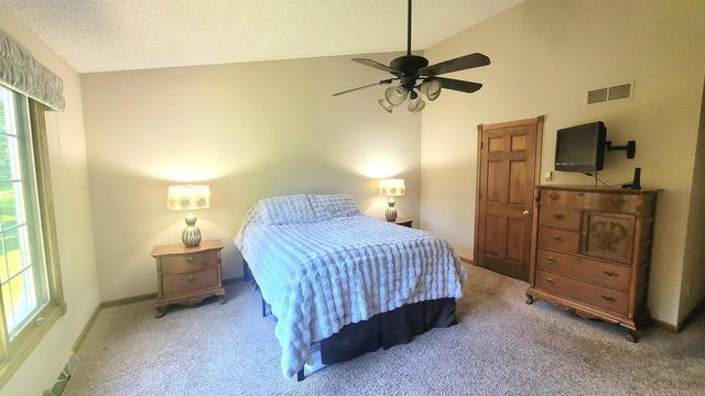 7711 W Terrace DRIVE, Franklin, WI 53132