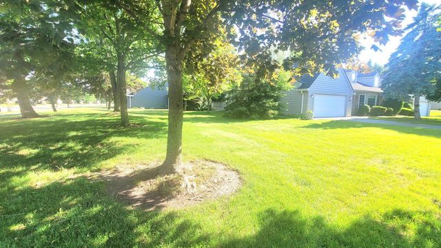 7711 W Terrace DRIVE, Franklin, WI 53132