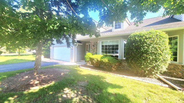 7711 W Terrace DRIVE, Franklin, WI 53132