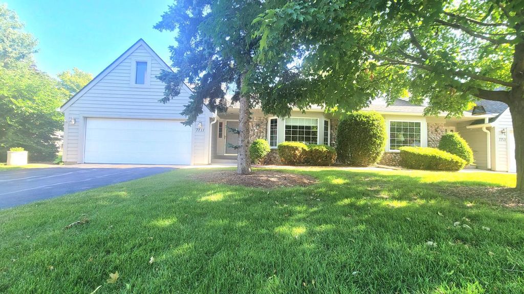 7711 W Terrace DRIVE, Franklin, WI 53132