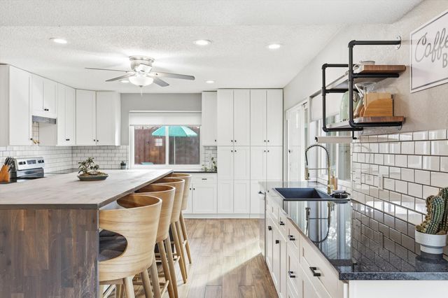 3036 Old Orchard Lane, Bedford, TX 76021