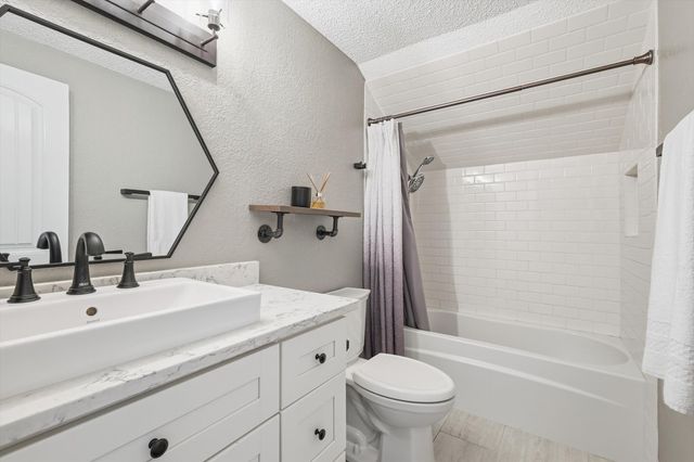 3036 Old Orchard Lane, Bedford, TX 76021