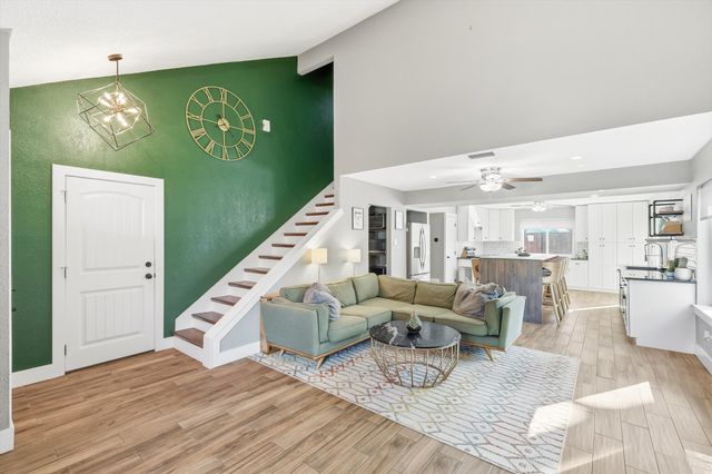 3036 Old Orchard Lane, Bedford, TX 76021